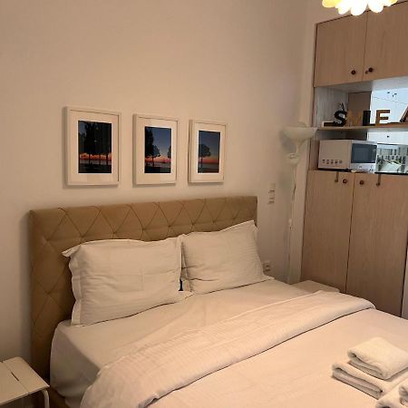 Small Budget Diamond Apartment In Agias Sofias. Tessalónica Exterior foto