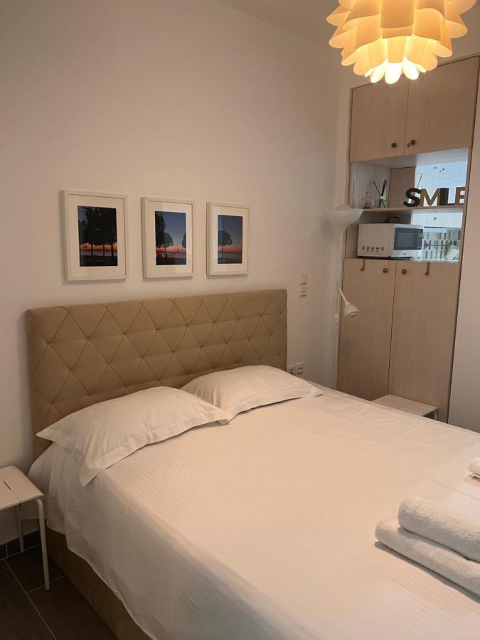 Small Budget Diamond Apartment In Agias Sofias. Tessalónica Exterior foto